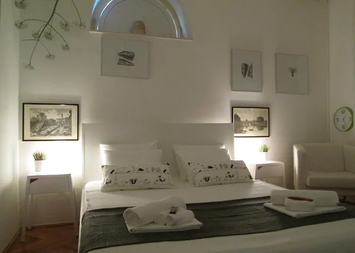 St. Lazarus Room